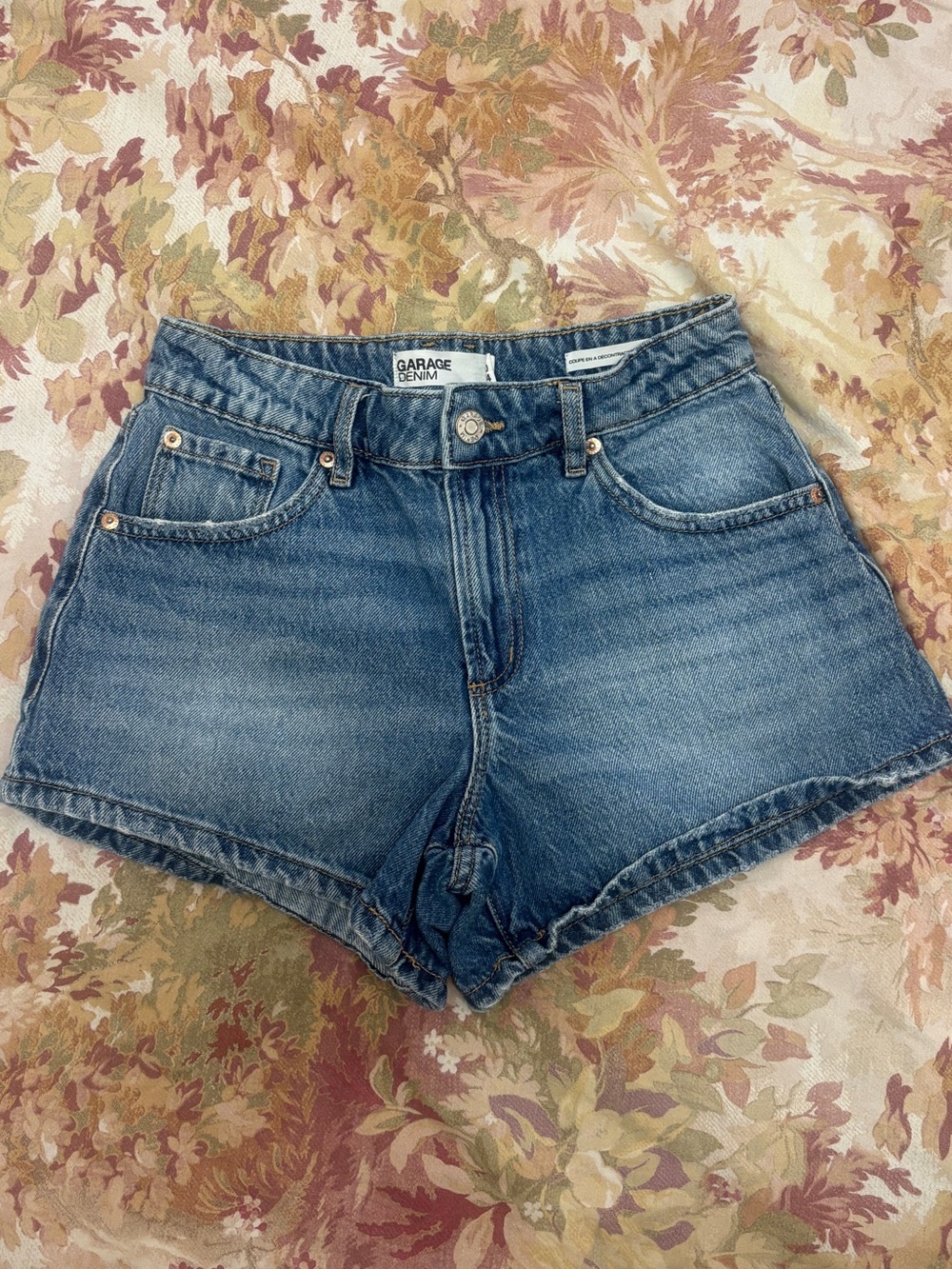Garage relaxed A line shorts